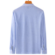 Dad Wears A Long-sleeved T-shirt